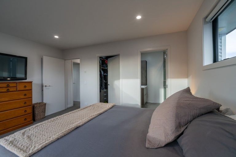 Photo of property in 5 Millar Place, Te Anau, 9679