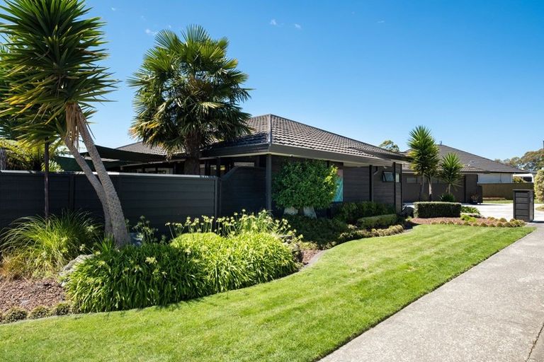 Photo of property in 185 Te Mata Road, Havelock North, 4130