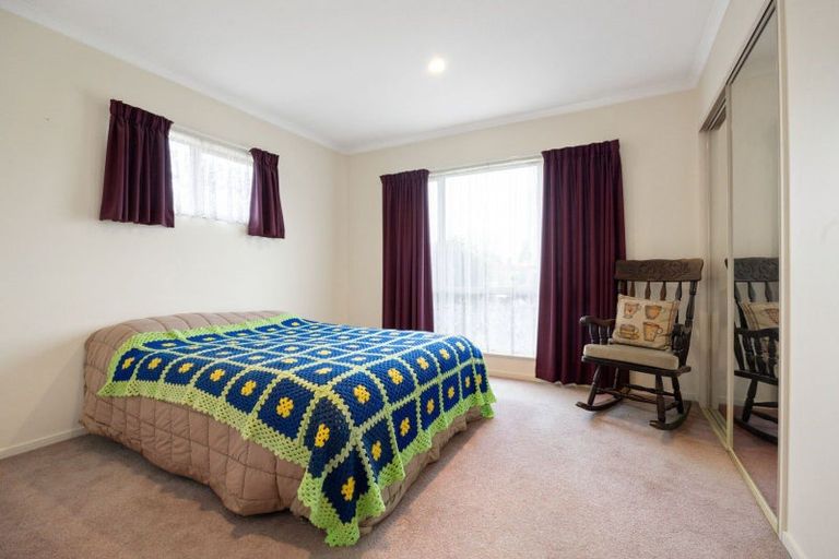 Photo of property in 5 Reynolds Drive, Glenview, Hamilton, 3206