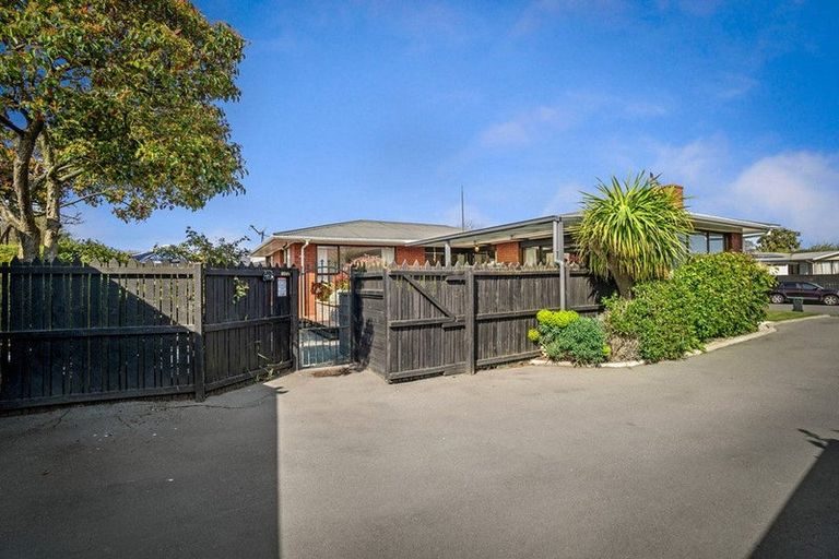 Photo of property in 10 Charles Upham Avenue, Hillmorton, Christchurch, 8025