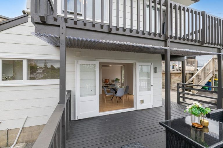 Photo of property in 3/22 Hogans Road, Glenfield, Auckland, 0629