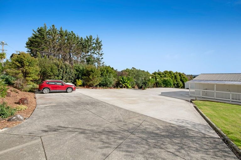 Photo of property in 180 Wishart Road, Helensville, 0875