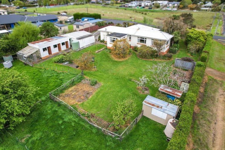 Photo of property in 37 Castleton Street, Allanton, Mosgiel, 9092