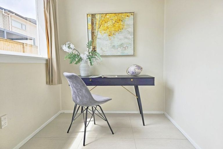 Photo of property in 1/52 Beulah Avenue, Rothesay Bay, Auckland, 0630