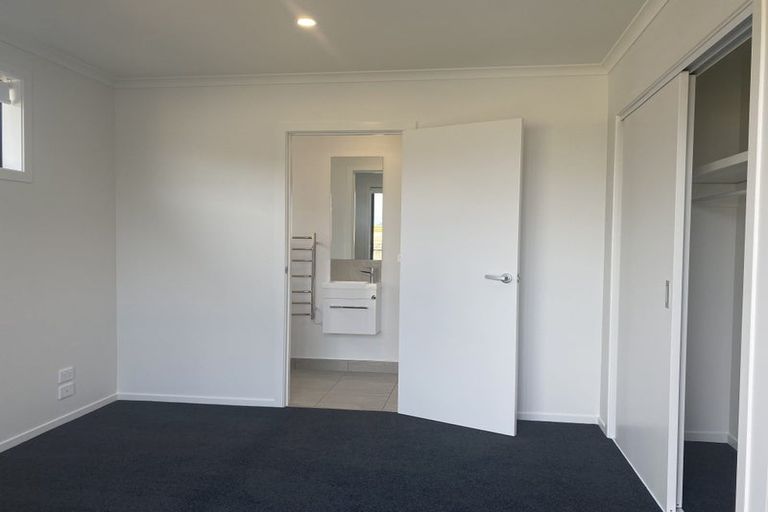 Photo of property in 35 Timara Crescent, Marshland, Christchurch, 8083