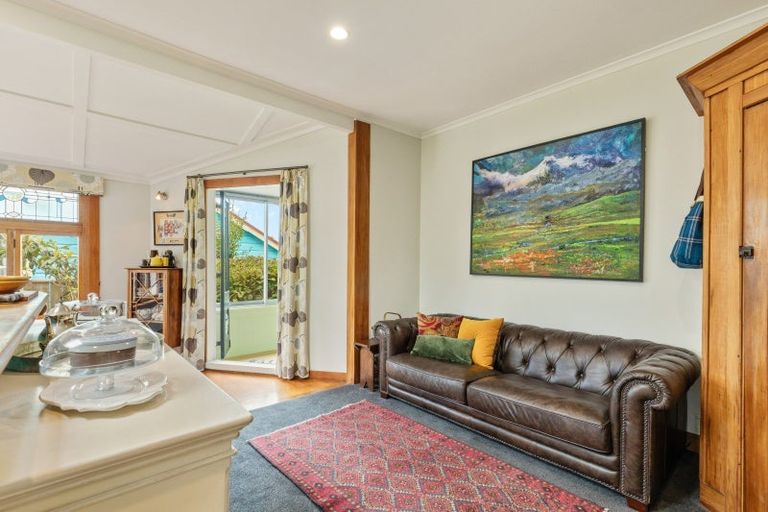 Photo of property in 112a Hine Street, New Plymouth, 4310