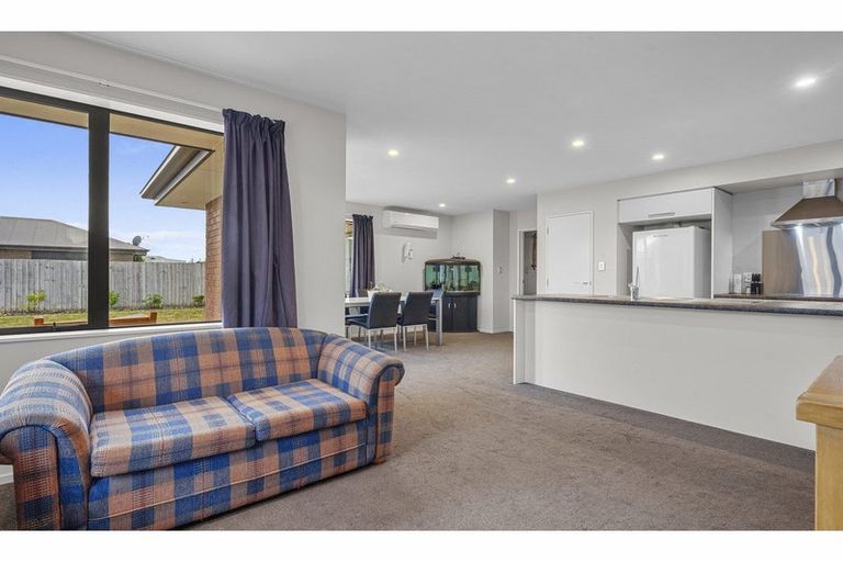 Photo of property in 8 Grasmere Close, Rangiora, 7400