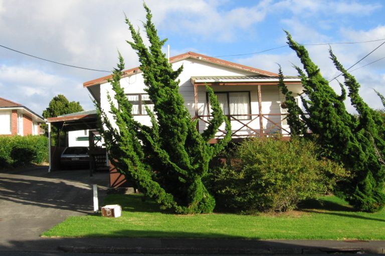 Photo of property in 18 Sherwood Avenue, Te Atatu South, Auckland, 0610