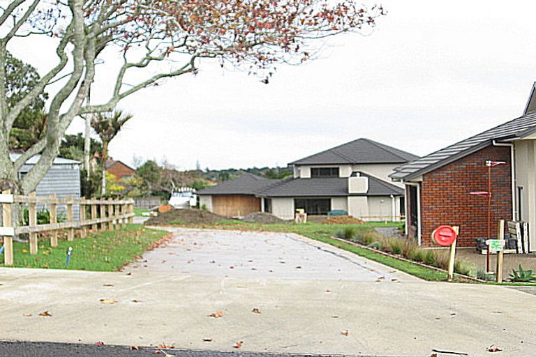 Photo of property in 30 Wairere Road, The Gardens, Auckland, 2105