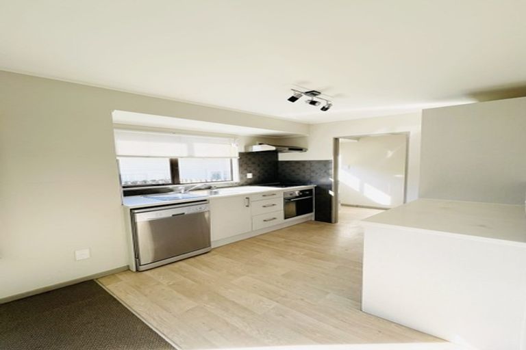 Photo of property in 32 Coxhead Road, Manurewa, Auckland, 2102