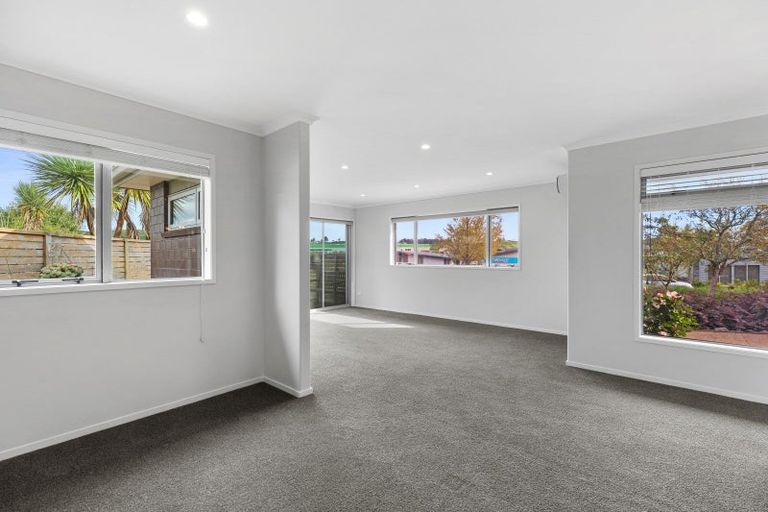 Photo of property in 185 Lakes Boulevard, Pyes Pa, Tauranga, 3112