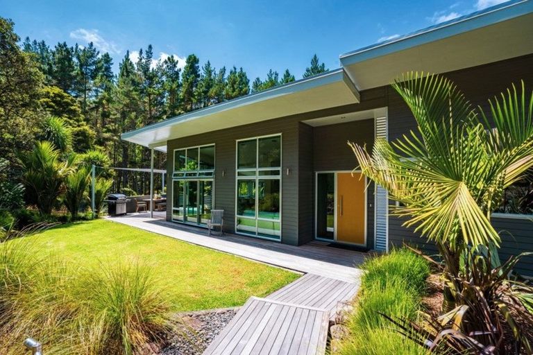 Photo of property in 254a Ngunguru Road, Glenbervie, Whangarei, 0173