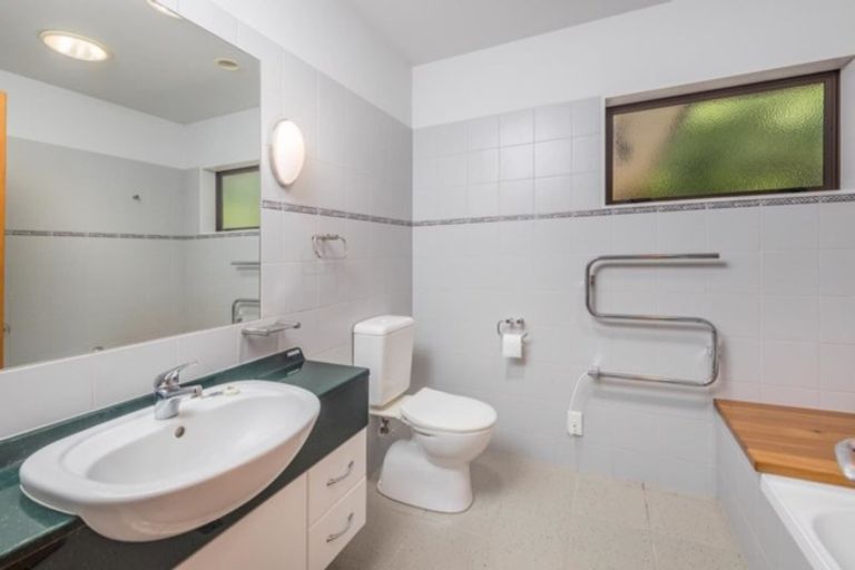 Photo of property in 2 Wentworth Terrace, Kerikeri, 0230