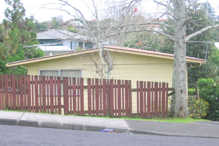 Photo of property in 1 Hewlett Road, Massey, Auckland, 0614