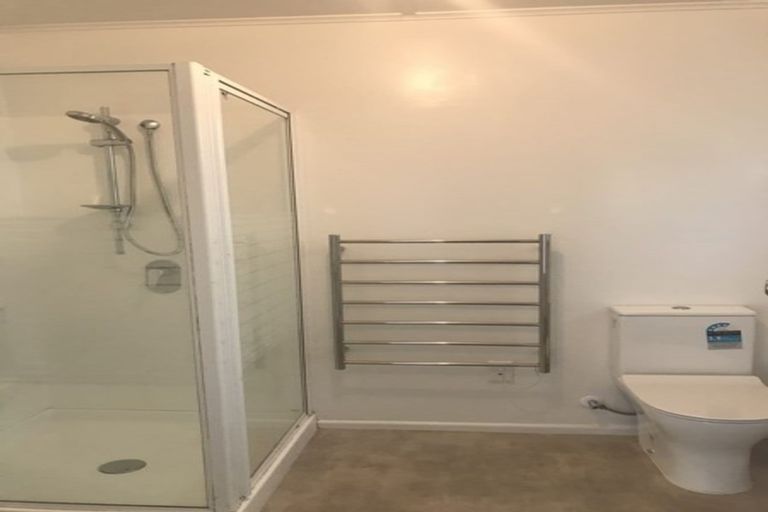 Photo of property in 11a Oswald Crescent, Paparangi, Wellington, 6037