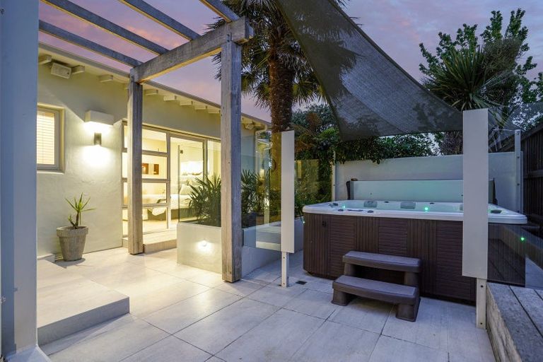 Photo of property in 233 Kingsbury Avenue, Rangiora, 7400