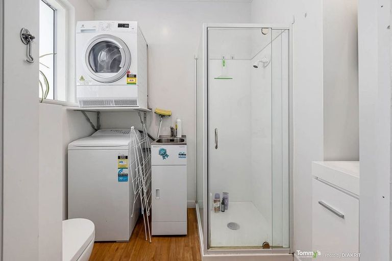 Photo of property in 146 Glenmore Street, Northland, Wellington, 6012