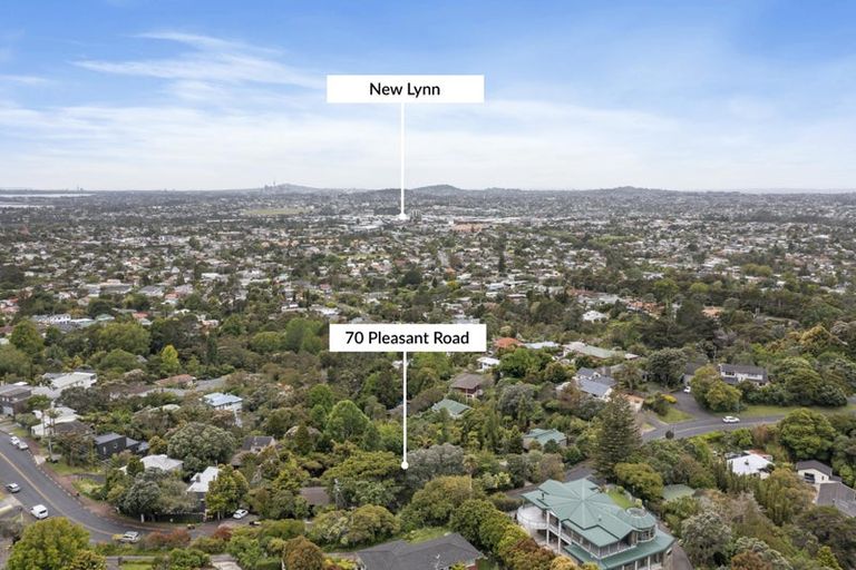 Photo of property in 70 Pleasant Road, Glen Eden, Auckland, 0602