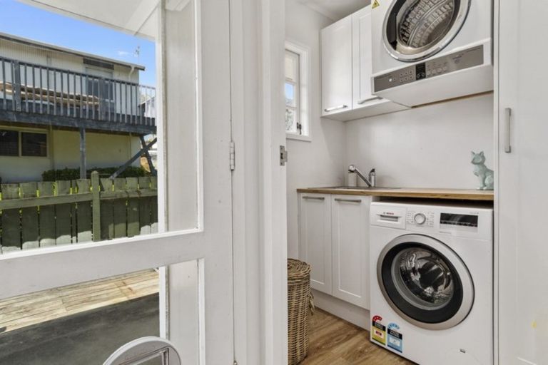 Photo of property in 139 Hinewa Road, Otumoetai, Tauranga, 3110