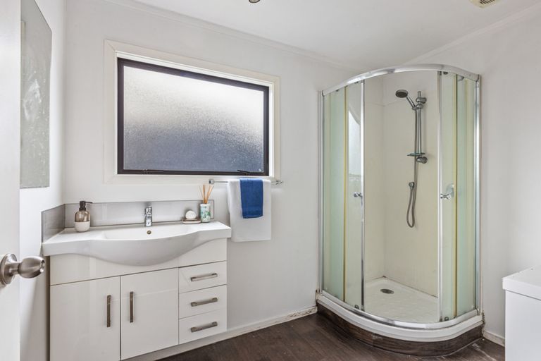 Photo of property in 29 Lavinia Crescent, Mangere East, Auckland, 2024