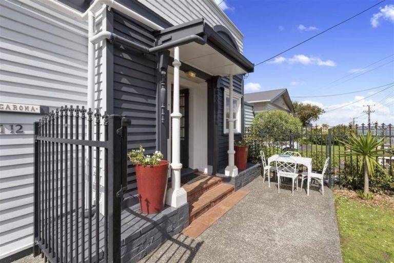 Photo of property in 12a /1 Church Street, Devonport, Auckland, 0624