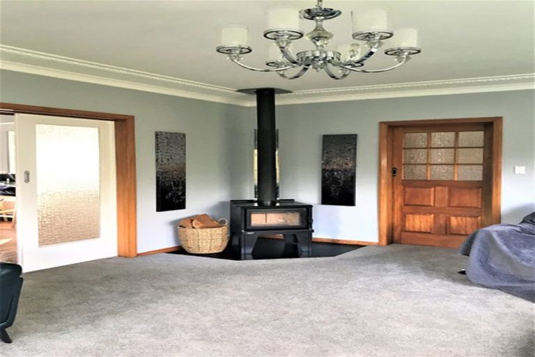 Photo of property in 402 South Road, Hawera, 4674