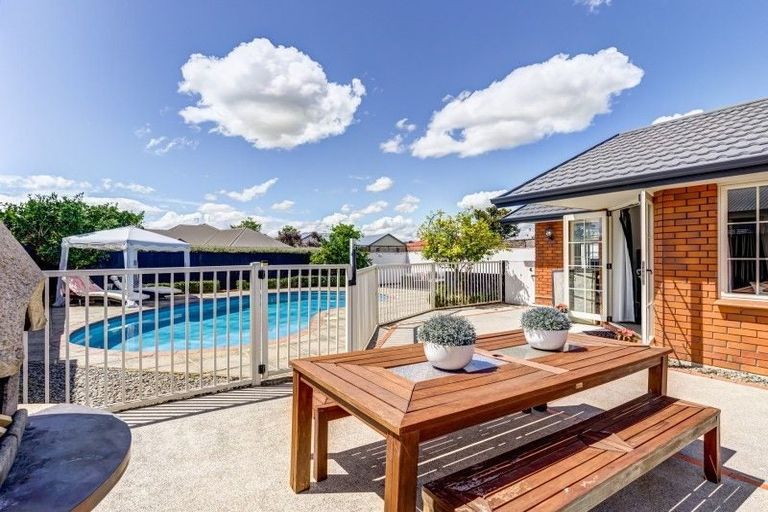 Photo of property in 23 Mirbeck Avenue, Cambridge, 3434