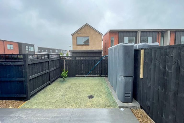 Photo of property in 2 Jagoda Road, Westgate, Auckland, 0614