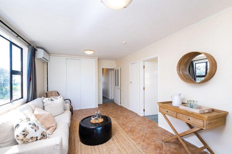 Photo of property in 71 The Esplanade, Westshore, Napier, 4110