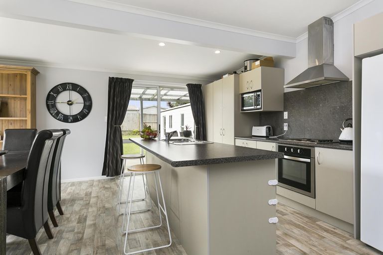 Photo of property in 206 Studholme Street, Morrinsville, 3300