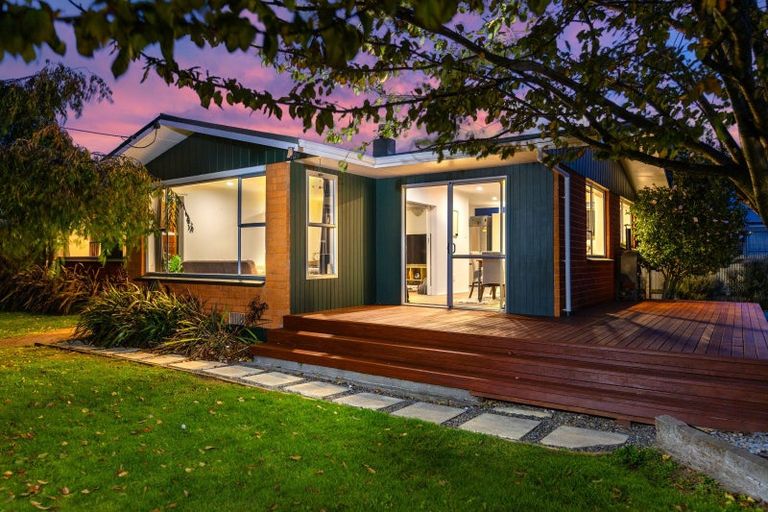 Photo of property in 2 Lynley Crescent, Blenheim, 7201