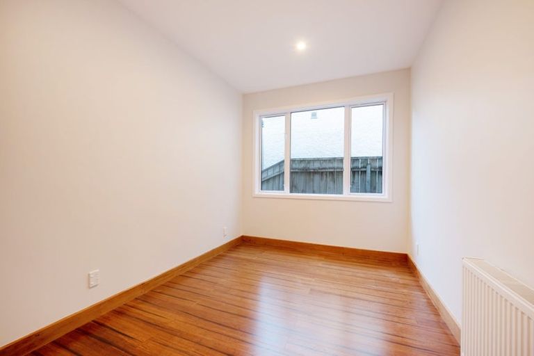 Photo of property in 141 Breaker Bay Road, Breaker Bay, Wellington, 6022