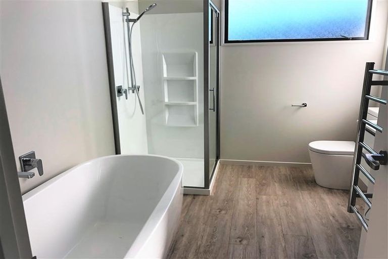 Photo of property in 9 Merivale Avenue, Wanaka, 9305