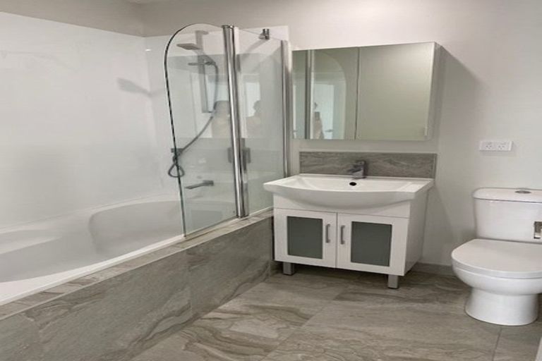 Photo of property in 9 Riroriro Close, Papakura, 2110