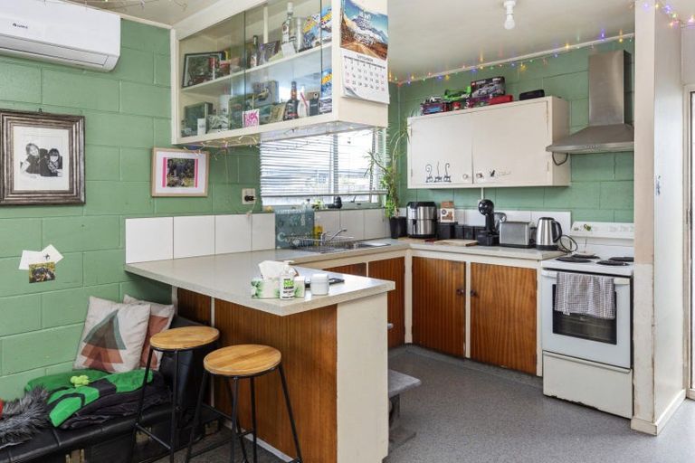 Photo of property in 65 Springs Road, Hornby, Christchurch, 8042