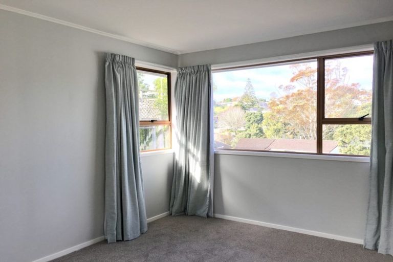 Photo of property in 13 Freya Place, Torbay, Auckland, 0630