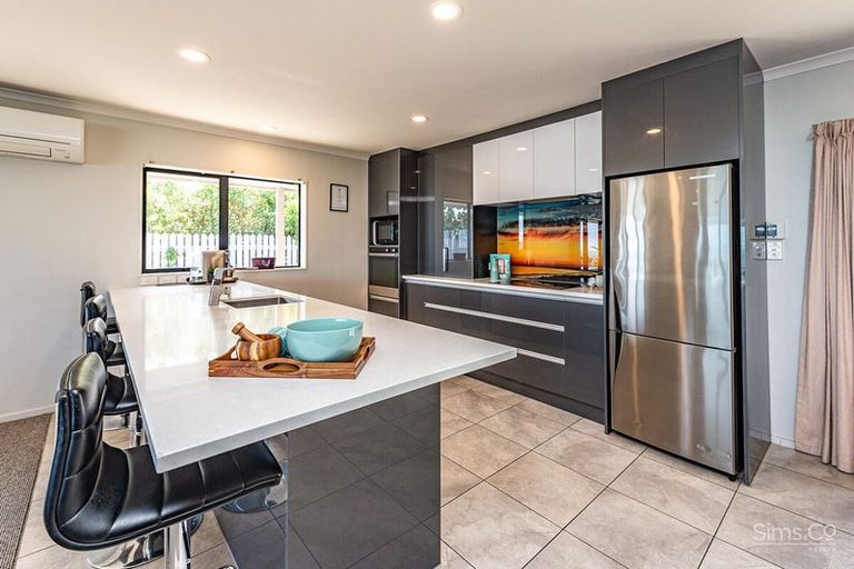 Photo of property in 29 Longbeach Drive, Castlecliff, Whanganui, 4501