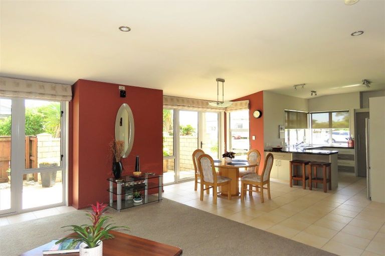 Photo of property in 30 Russell Street, Westport, 7825