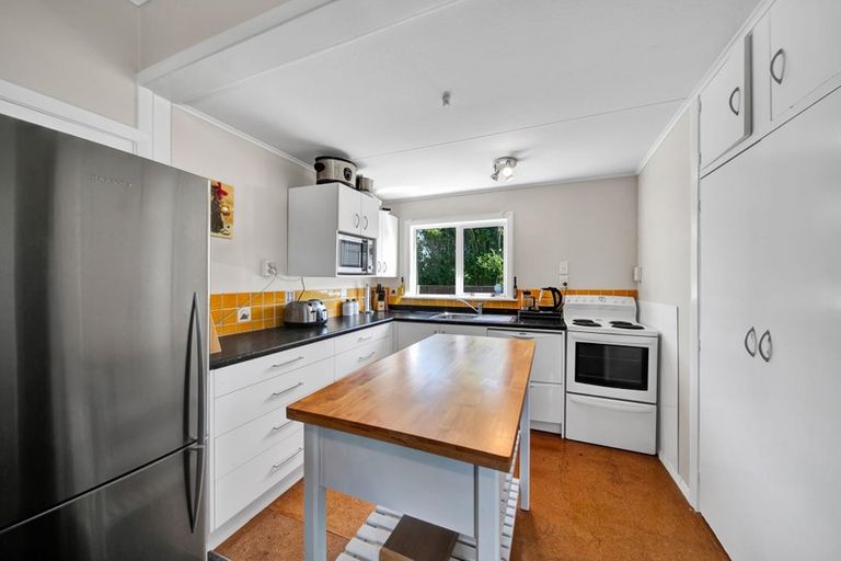 Photo of property in 74 Puriri Street, Hawera, 4610