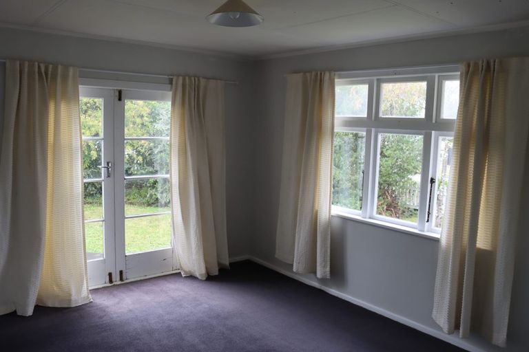 Photo of property in 27 Cambridge Terrace, Masterton, 5810