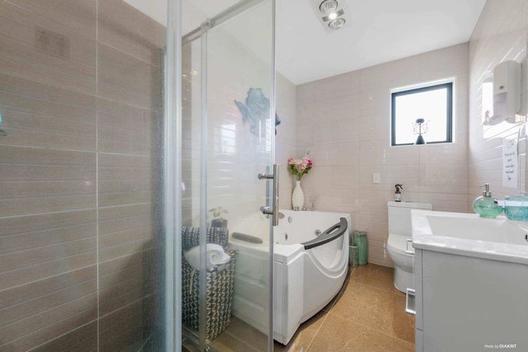 Photo of property in 47a Gloucester Road, Manurewa, Auckland, 2102