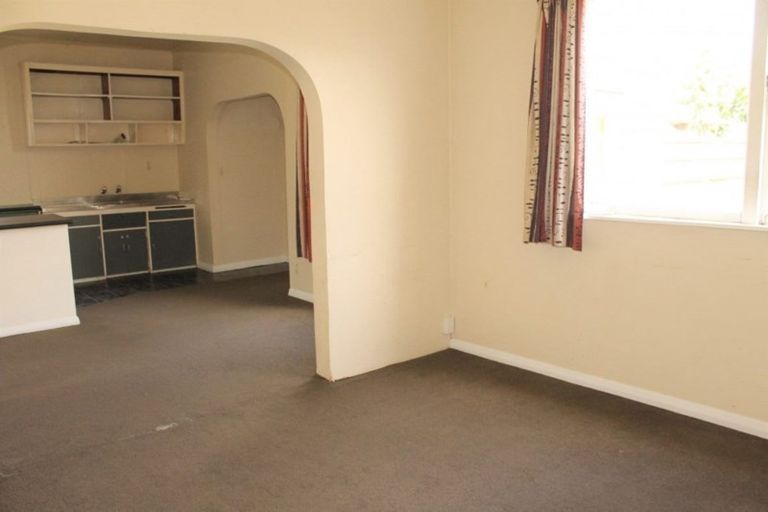 Photo of property in 82- 84 Queen Street, Westport, 7825