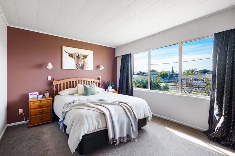 Photo of property in 3 Anderson Road, Taradale, Napier, 4112