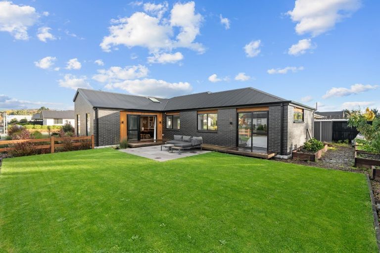 Photo of property in 9 Tempering Drive, Halswell, Christchurch, 8025