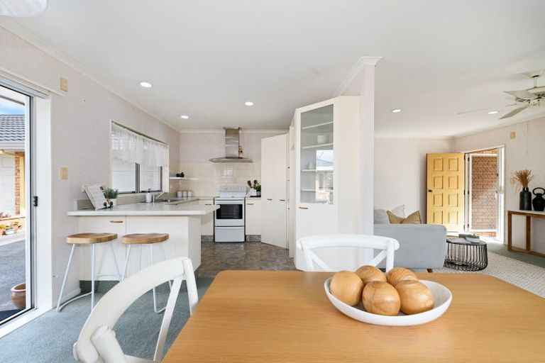 Photo of property in 482b Devonport Road, Tauranga South, Tauranga, 3112