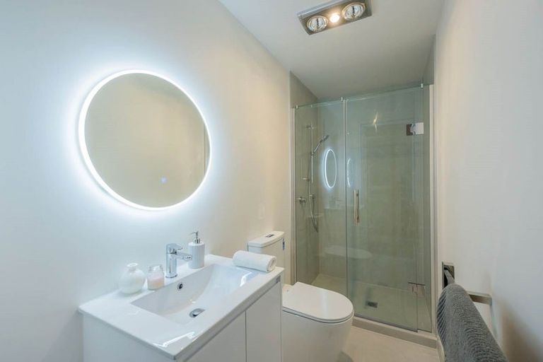Photo of property in 8e Jupiter Street, Rosehill, Papakura, 2113