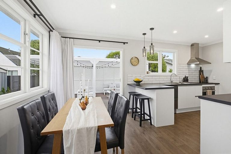 Photo of property in 4 Beauchamp Street, Tawa, Wellington, 5028