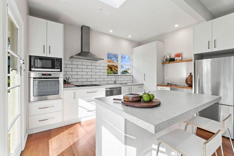 Photo of property in 1 Smart Terrace, Saint Johns Hill, Whanganui, 4500