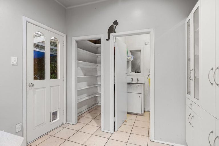 Photo of property in 104 North Parade, Richmond, Christchurch, 8013