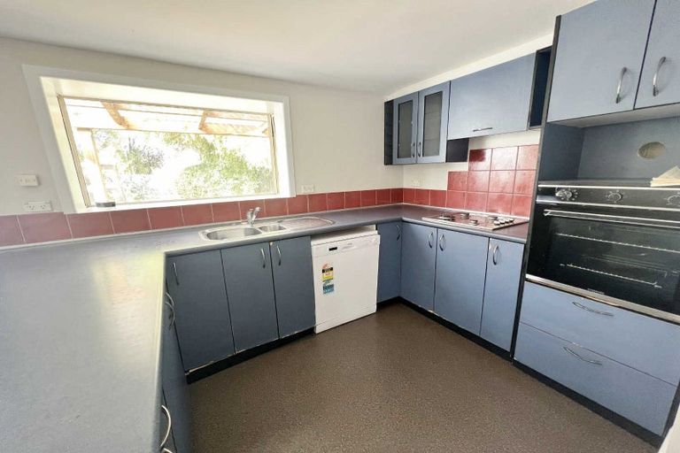 Photo of property in 55 Dampier Street, Woolston, Christchurch, 8023